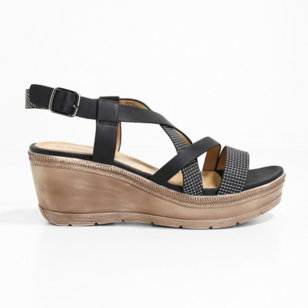 Black Grace platform sandals by Le Confort